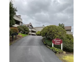 Photo #1: 20276534 Listing