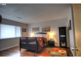 Photo #3: 20276534 Listing