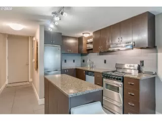 Photo #6: 20276535 Listing