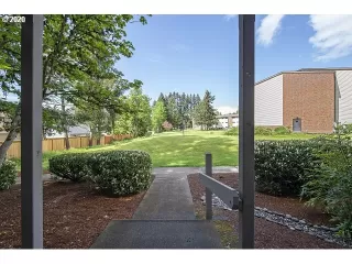 Photo #2: 20276846 Listing 