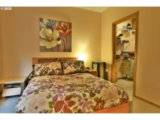 Photo #2: 20277017 Listing