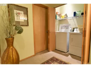 Photo #3: 20277017 Listing