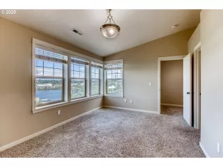 Photo #3: 20277241 Listing