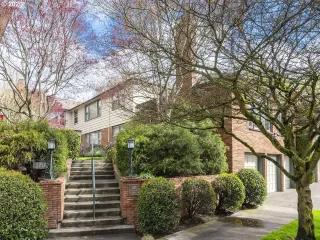 Photo #2: 20277815 Listing