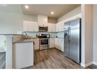 Photo #2: 20278024 Listing 