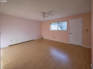 Photo #2: 20278288 Listing