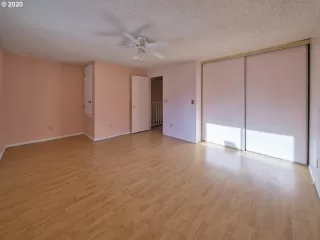 Photo #3: 20278288 Listing