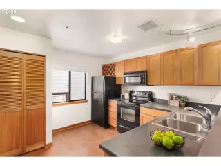 Photo #2: 20278813 Listing 