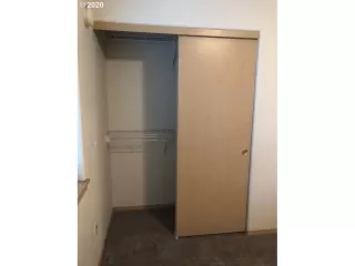 Photo #6: 20279330 Listing