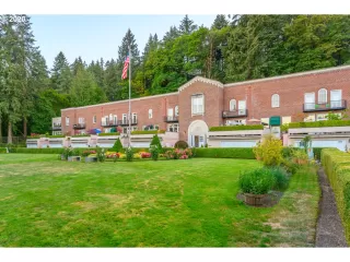 Photo #3: 20280055 Listing