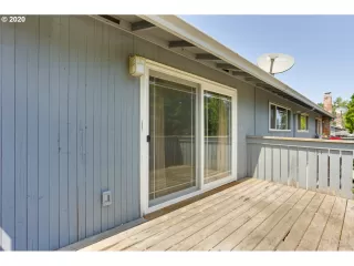 Photo #4: 20280485 Listing 