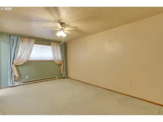 Photo #5: 20280485 Listing 