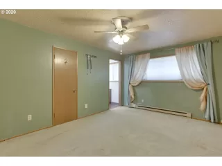 Photo #6: 20280485 Listing 