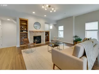 Photo #3: 20280689 Listing