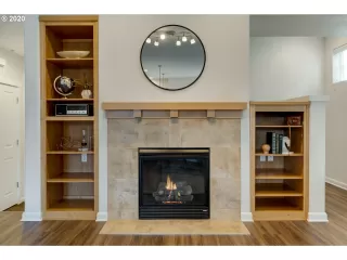 Photo #4: 20280689 Listing