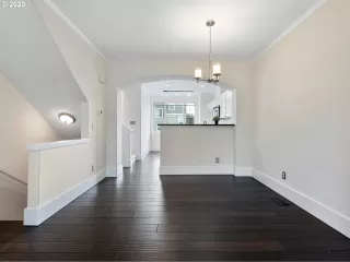 Photo #6: 20281403 Listing 