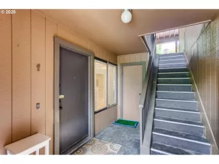 Photo #1: 20281423 Listing