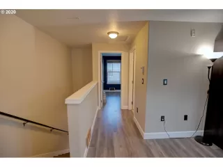 Photo #1: 20281723 Listing 