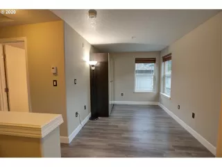 Photo #3: 20281723 Listing 