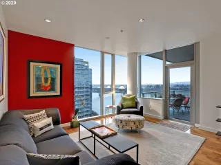 Photo #2: 20282358 Listing