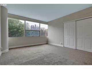 Photo #3: 20282648 Listing 