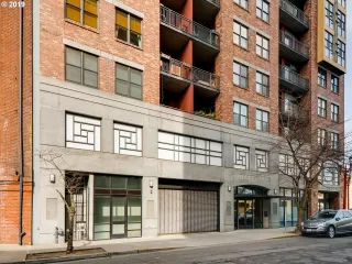 Photo #1: 20282782 Listing