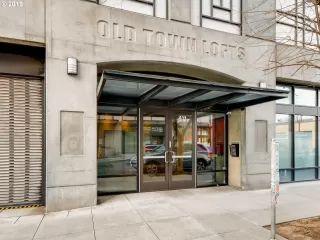 Photo #2: 20282782 Listing