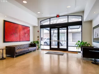 Photo #3: 20282782 Listing