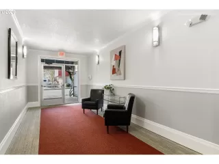 Photo #4: 20284147 Listing 