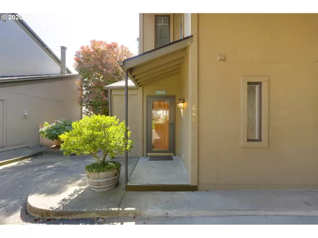 MLS: 20284446 Condo For Sale