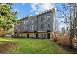 More Details about MLS # 20285125 : 1055 SW 166 AVE