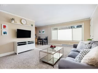 Photo #6: 20285178 Listing 