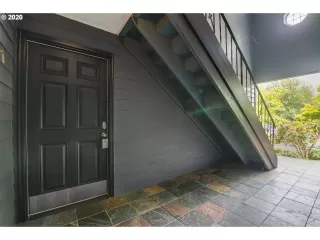 Photo #1: 20285742 Listing