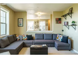 Photo #3: 20285911 Listing