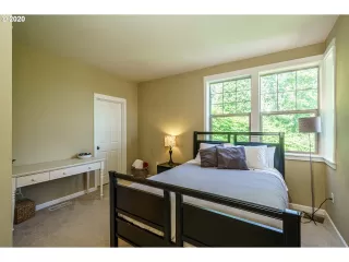 Photo #4: 20285911 Listing
