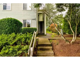 Photo #5: 20286042 Listing