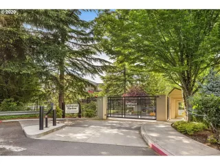 Photo #1: 20286260 Listing