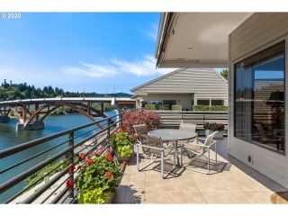 Photo #6: 20286260 Listing