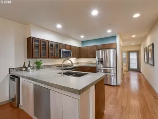 Photo #3: 20286751 Listing 