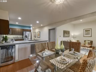 Photo #6: 20286751 Listing 