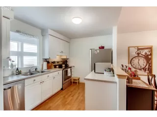 Photo #2: 20287078 Listing 