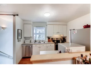 Photo #3: 20287078 Listing 