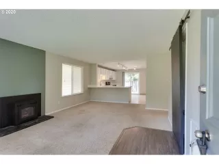 Photo #3: 20287150 Listing