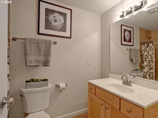 Photo #2: 20287456 Listing