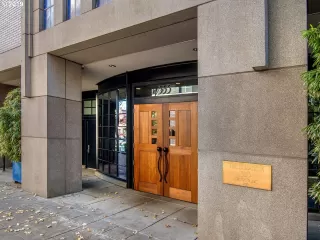 Photo #1: 20287683 Listing 