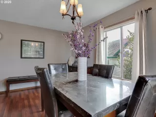 Photo #4: 20288133 Listing