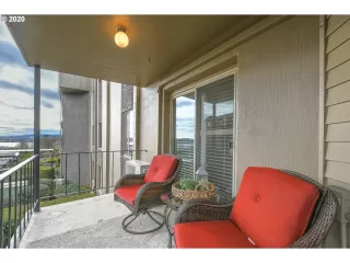 Photo #5: 20288473 Listing