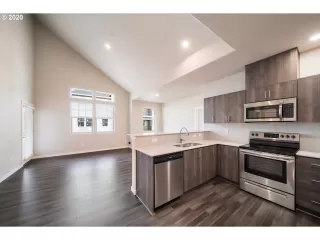 Photo #1: 20289087 Listing