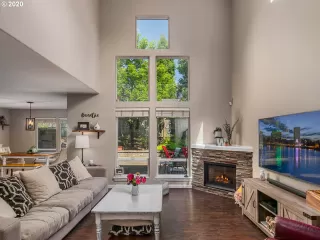 Photo #3: 20289648 Listing