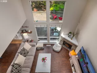 Photo #5: 20289648 Listing